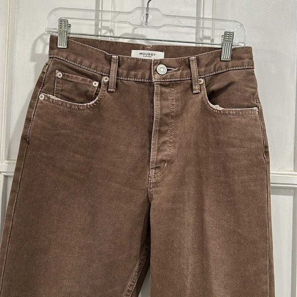 MOUSSY Vintage Emery Wide Straight Raw Hem Button Fly Jeans in Brown - 28 - Picture 9 of 15